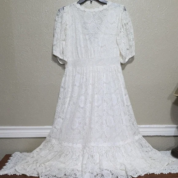 By The River Elegant White Lace Dress‎ Midi Casual Wedding Size Large V-neck - Picture 10 of 15